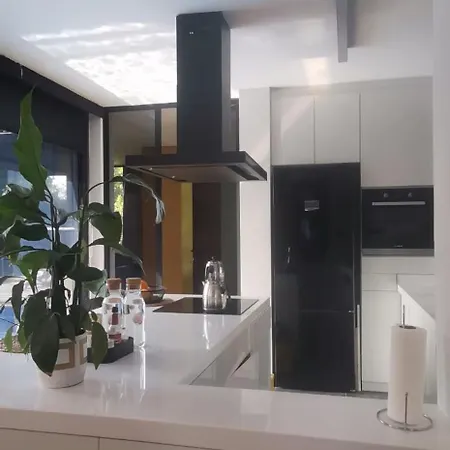 Black Box Village With Garden 别墅