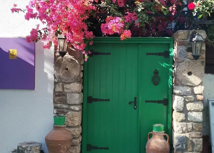 Villa Black Box Village With Garden Seferihisar