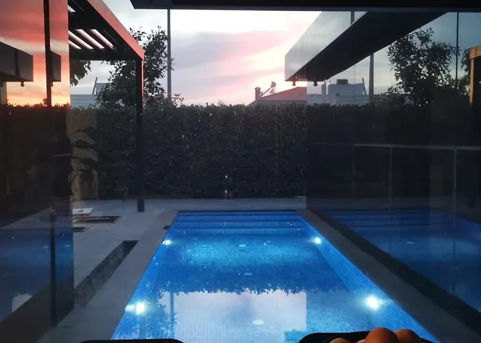 Villa Black Box Village With Garden *